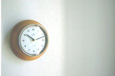 画像2: Junghans 木製の壁掛け時計 (2)