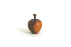 画像1: 木製のりんごの置物 (1)