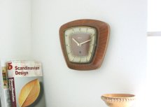 画像15: ヴィンテージ アンティーク ミッドセンチュリー レトロ ドイツ Hermle チークと真鍮の掛け時計 (15)