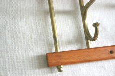 画像7: 北欧ヴィンテージ KLADHANGARE DEKORATIV チークと真鍮のコートハンガー (7)