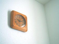 画像9: ミッドセンチュリー レトロ ドイツ Junghans 木製の壁掛け時計 (9)