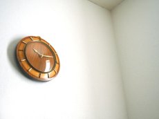 画像9: ミッドセンチュリー レトロ ドイツ Kebrer 木と真鍮の壁掛け時計 (9)