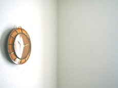 画像10: ミッドセンチュリー レトロ ドイツ Kebrer 木と真鍮の壁掛け時計 (10)