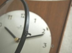 画像5: ミッドセンチュリー レトロ Junghans チークの壁掛け時計 (5)