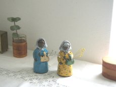 画像2: 北欧ヴィンテージ　Jie gantofta 陶器のお人形のフラワーベース/花器/花瓶 (2)