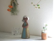 画像1: 北欧ヴィンテージ　陶器のお人形のフラワーベース/花器/花瓶 (1)
