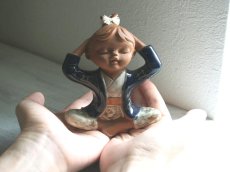 画像9: 北欧ヴィンテージ　陶器のお人形 (9)