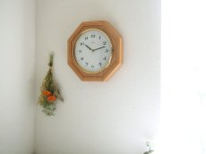 画像2: 【ムーブメント交換済み】ヴィンテージ アンティーク ミッドセンチュリー レトロ ドイツ Junghans 木製の壁掛け時計 (2)