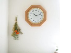 画像1: 【ムーブメント交換済み】ヴィンテージ アンティーク ミッドセンチュリー レトロ ドイツ Junghans 木製の壁掛け時計 (1)
