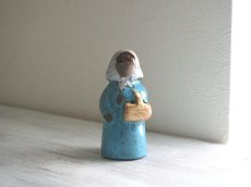 画像4: 【美品】北欧ヴィンテージ　Jie gantofta 陶器のお人形のフラワーベース/花器/花瓶 (4)
