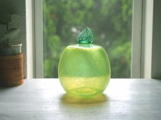 画像7: 北欧ヴィンテージ ガラスのリンゴの置物 (7)