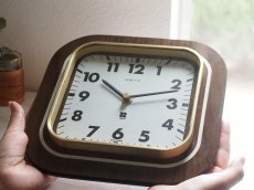 画像12: 【ムーブメント交換済み】ミッドセンチュリー レトロ VEDETTE 木と真鍮の壁掛け時計 (12)