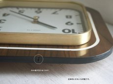 画像6: 【ムーブメント交換済み】ミッドセンチュリー レトロ VEDETTE 木と真鍮の壁掛け時計 (6)