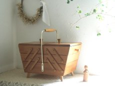 画像1: 北欧ヴィンテージ　木製ソーイングボックス/裁縫箱 (1)