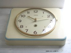 画像5: 【ムーブメント交換済み】ミッドセンチュリー レトロ Wehrle 金属と真鍮の壁掛け時計 (5)