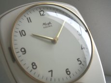 画像4: 【ムーブメント交換済み】ミッドセンチュリー レトロ KIENZLE 陶器と真鍮の壁掛け時計 (4)