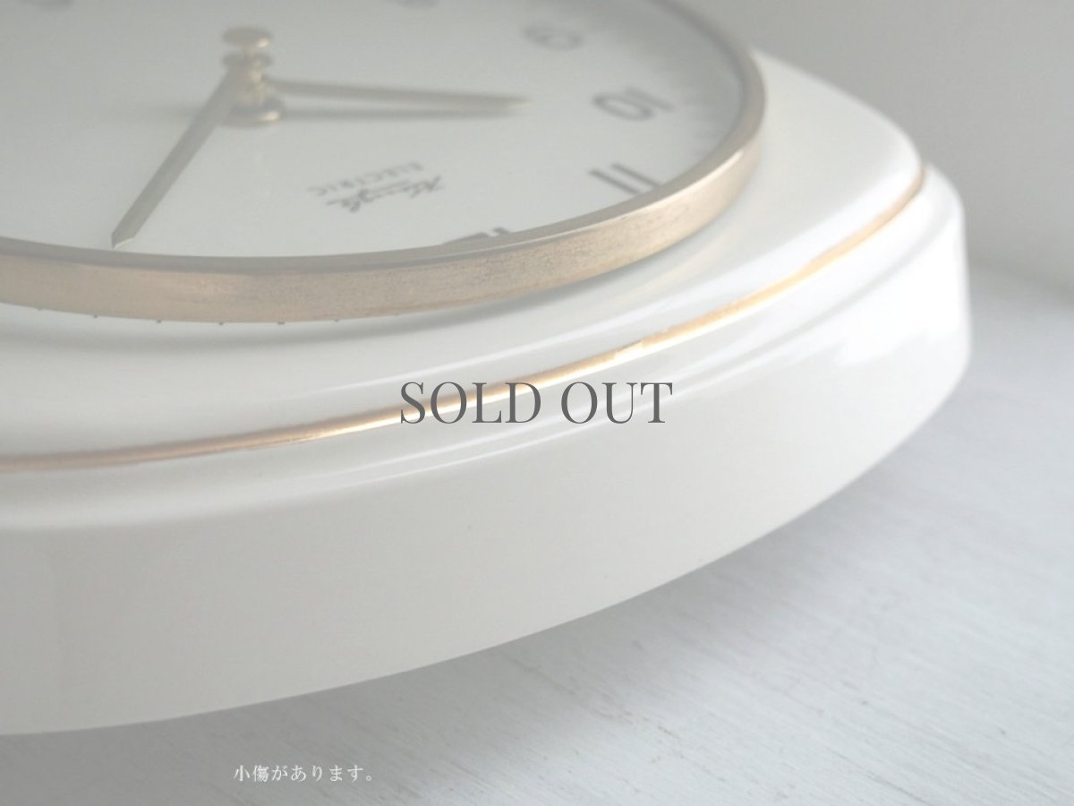 画像10: 【ムーブメント交換済み】ミッドセンチュリー レトロ KIENZLE 陶器と真鍮の壁掛け時計 (10)