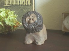 画像1: 北欧ヴィンテージ　Upsala Ekeby ウプサラ エクビー 陶器のライオンの置物 (1)