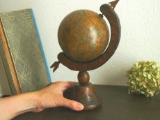 画像10: 北欧ヴィンテージ雑貨　木製の地球儀 (10)