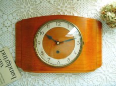 画像1: 【ムーブメント交換済み】ミッドセンチュリー レトロ 木製 ドイツ 木製壁掛け時計 (1)