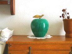 画像1: 北欧ヴィンテージ雑貨　大理石のリンゴの置物 (1)