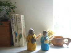 画像2: 北欧ヴィンテージ　Jie gantofta 陶器のお人形のフラワーベース/花器/花瓶 (2)