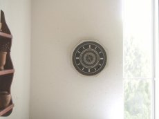 画像2: 北欧ヴィンテージ　Gustavsberg Britt Louise Sundell グスタフスベリ 陶器の壁掛け時計 (2)