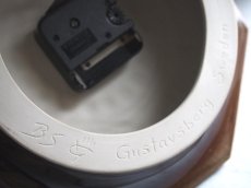 画像12: 北欧ヴィンテージ　Gustavsberg Britt Louise Sundell グスタフスベリ 陶器の壁掛け時計 (12)