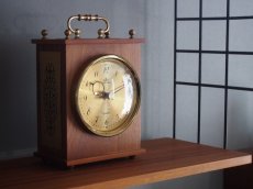 画像6: ミッドセンチュリー レトロ ドイツ  Meister Anker 木と真鍮の置き時計 (6)