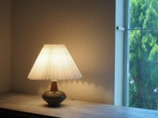 画像7: 北欧ヴィンテージ　陶器とチークのテーブルランプ (7)