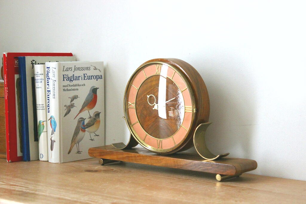 ドイツ製の木と真鍮の置き時計 - 北欧ヴィンテージ antenna（アンテナ）