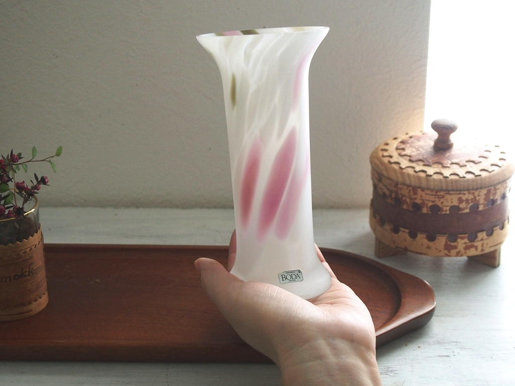 北欧ヴィンテージ KOSTA BODA ガラスのフラワーベース/花器/花瓶