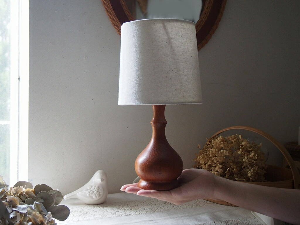 最終値下げ‼︎ アメリカンヴィンテージ・チークナイトテーブル　1980年代 値下げ‼︎アメリカンヴィンテージチークナイトテーブル